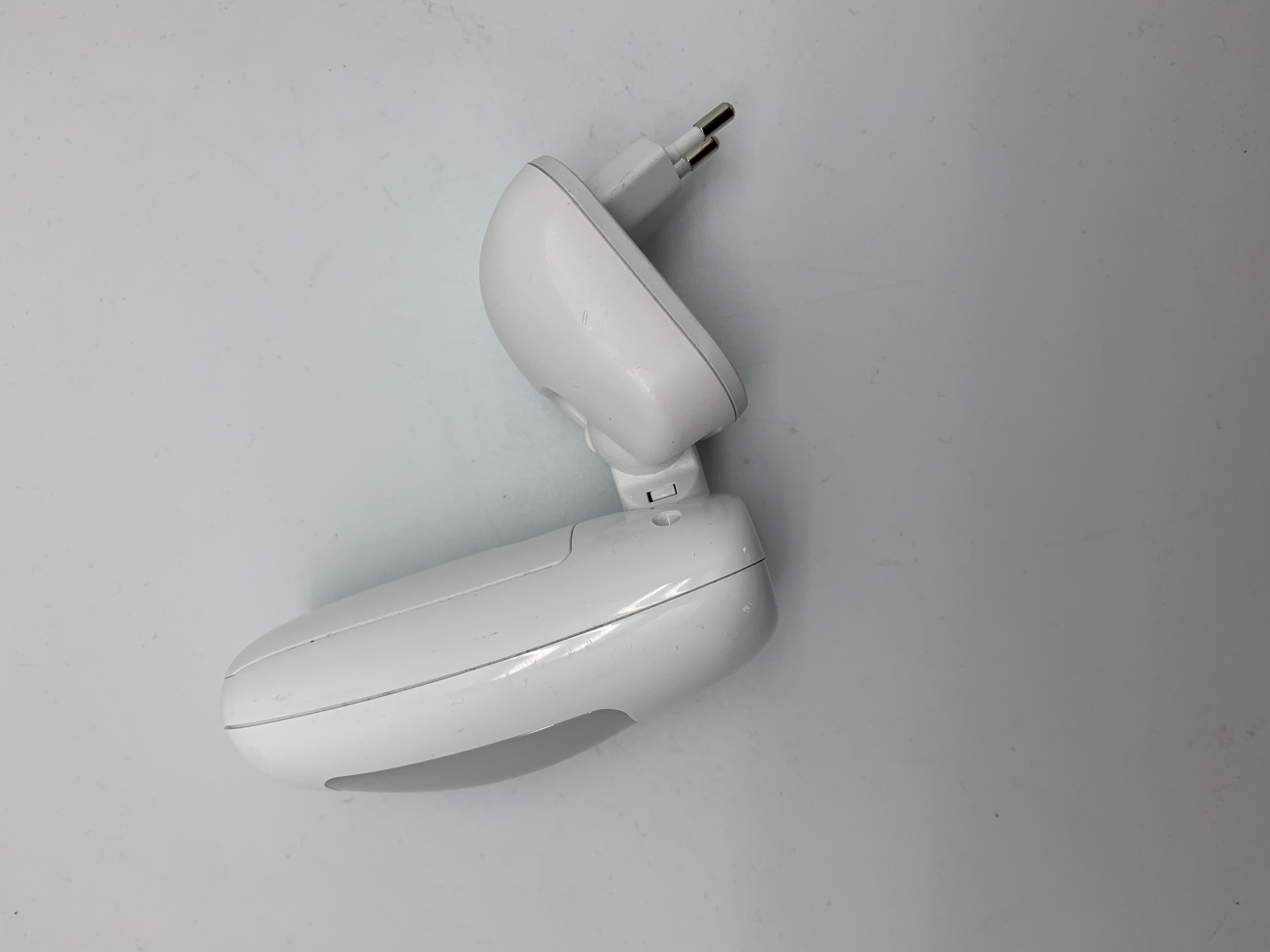 TTL-RS1201 Notfalllicht mit PIR-Sensor