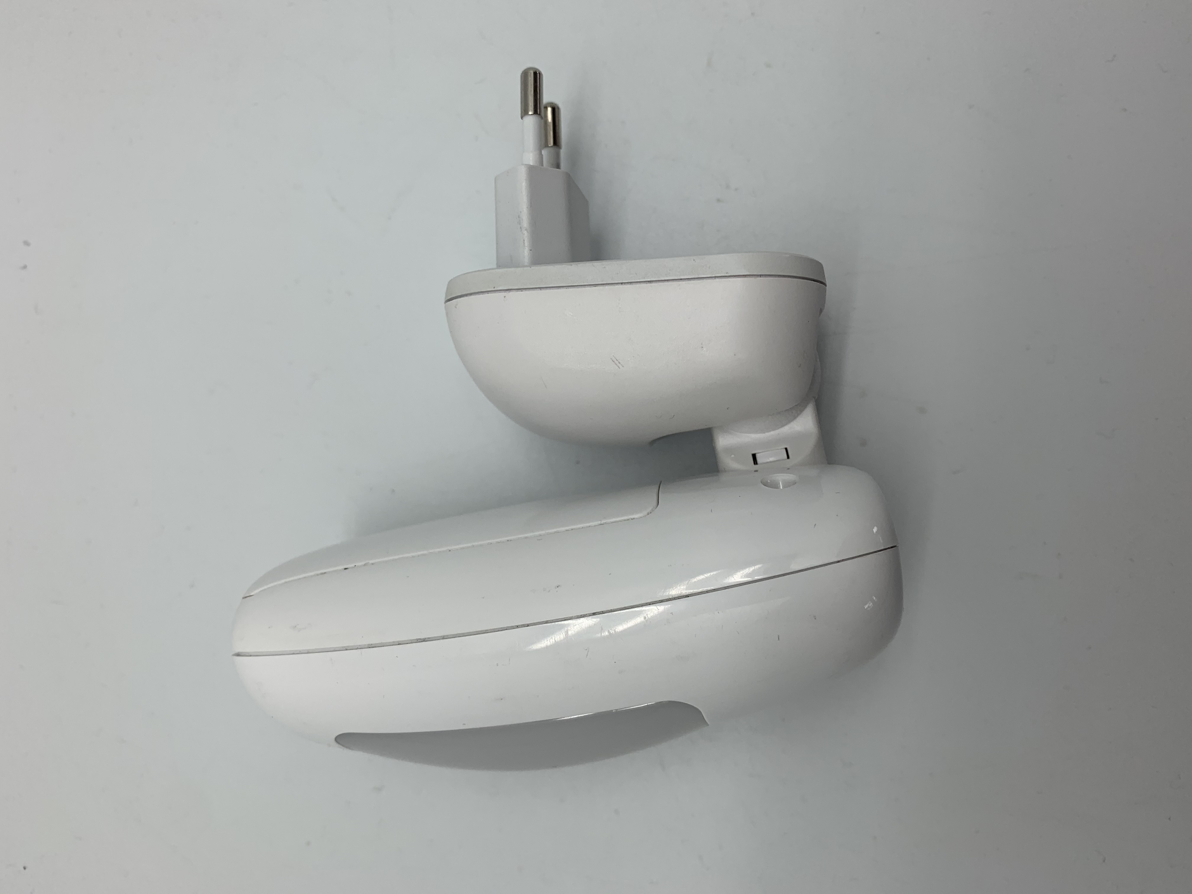 TTL-RS1201 Notfalllicht mit PIR-Sensor